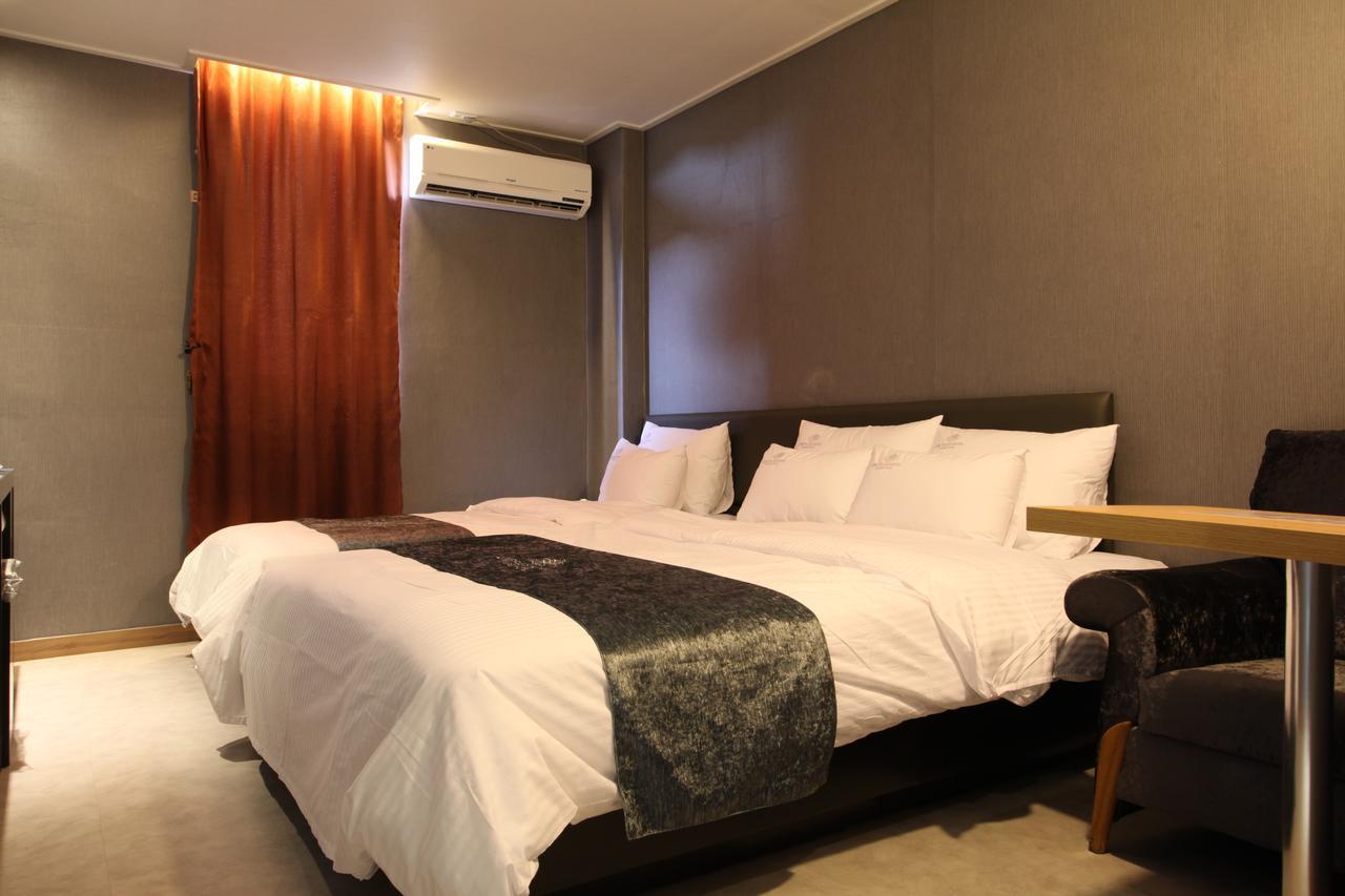 Lineplus Hotel Gimpo Экстерьер фото